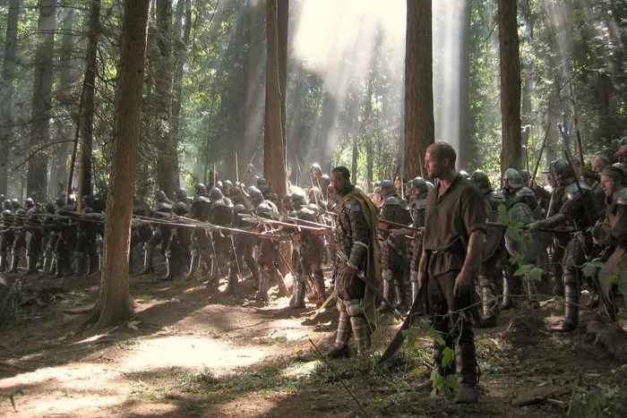 Jason Statham and Brian White lead the medieval army.